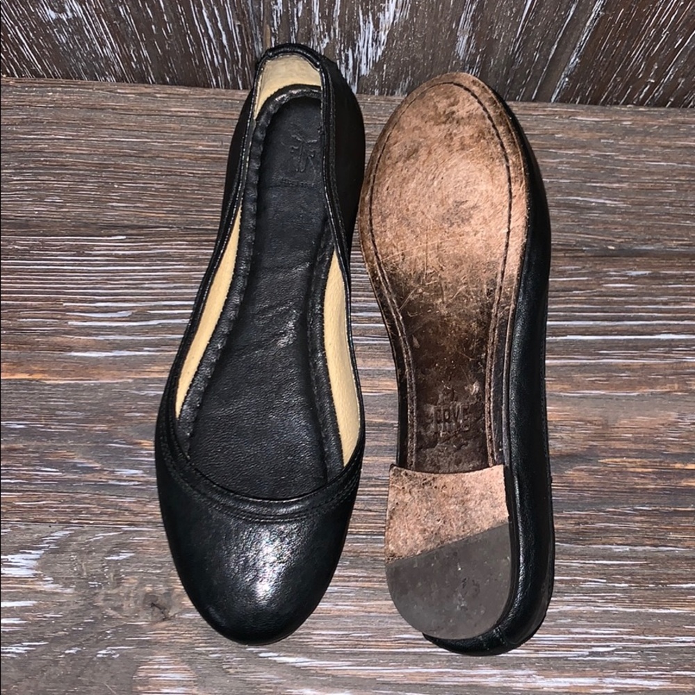 Frye flats